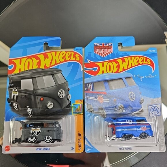 Volkswagen Kool Kombi Pair Hot Wheels New Sealed #136 #49 - Picture 1 of 7